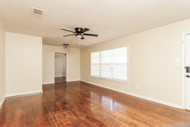 730 Olney Dr San Antonio, TX 78209 photo 5