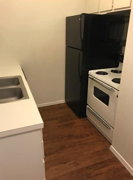 2604 Salado St photo 4