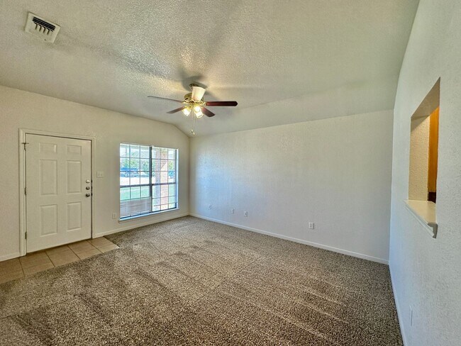 3102 Dannen Ct Killeen, TX 76549 photo 4