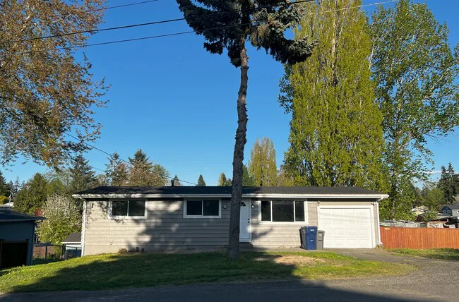 32902 26th Place Southwest, Federal Way, WA 98023 photo 2