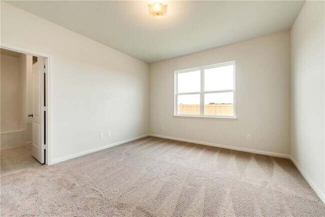 9425 Bald Cypress St Forney, TX 75126 photo 4