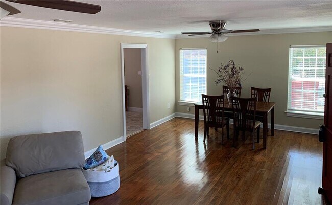 2300 Westbrook Avenue, Fort Worth, TX 76111 photo 5