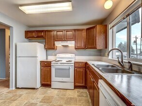 2001 11th Street, Bremerton, WA 98337 photo 5