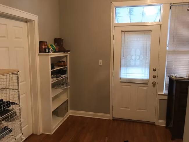 313 W 37th St Austin, TX 78705 photo 4