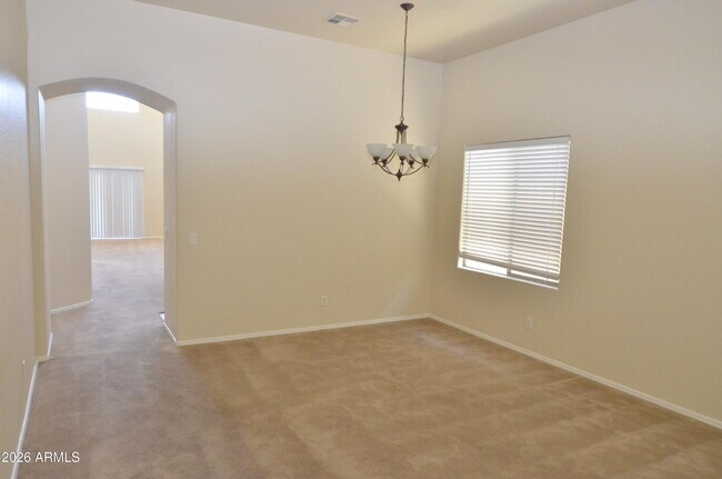 3995 E Trigger Way Gilbert, AZ 85297 photo 2