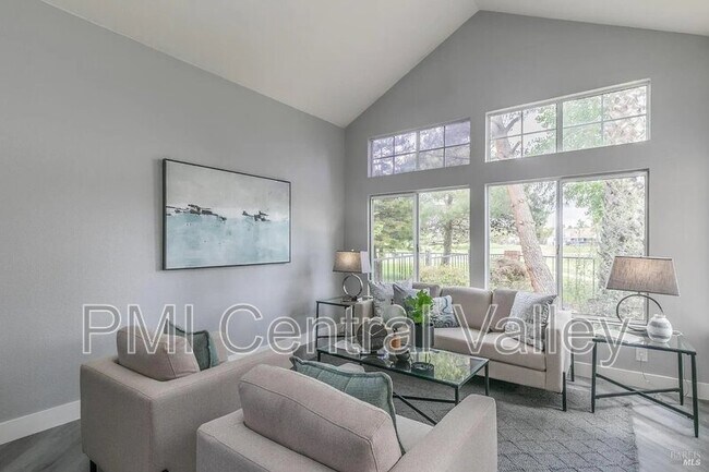 2500 Wayfarer Ct photo 5