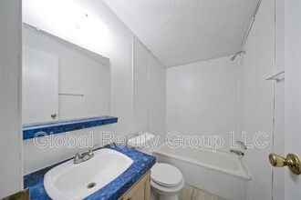 106 Haeckerville Rd Cibolo, TX 78108 photo 2
