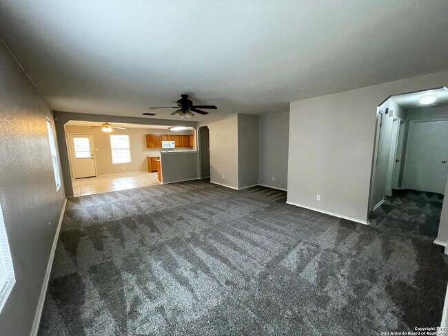 4027 Bulverde Pkwy San Antonio, TX 78259 photo 4