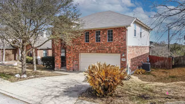 3702 Pinyon Pne San Antonio, TX 78261 photo 3