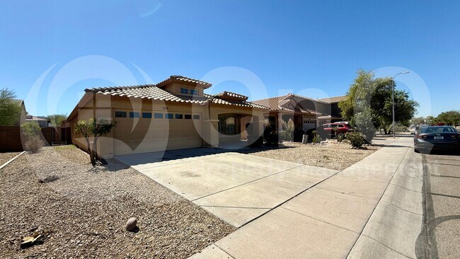 3323 W St Anne Ave Phoenix, AZ 85041 photo 3