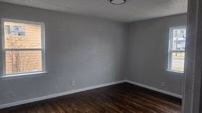 1426 North Jim Miller Road, Dallas, TX 75217 photo 2