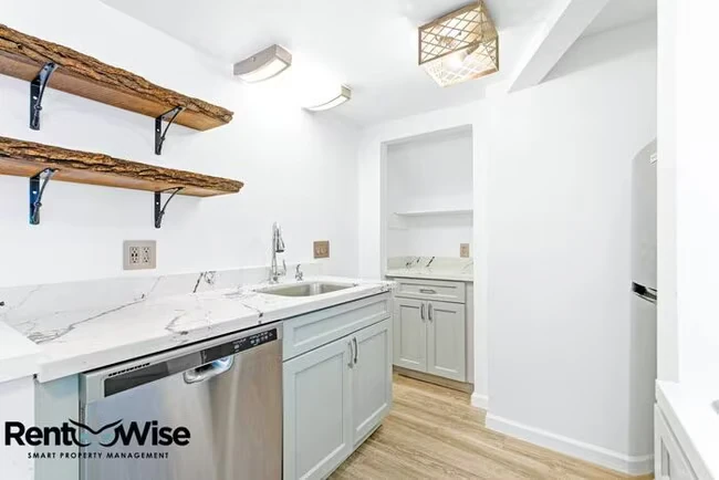 133 Caine Ave San Francisco, CA 94112 photo 4