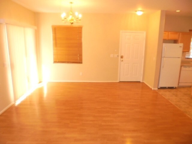 22031 N 30th Ln Phoenix, AZ 85027 photo 4