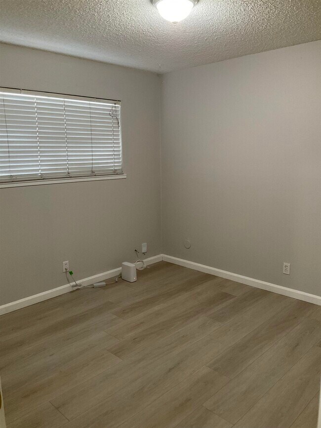 1108 W 5th St Antioch, CA 94509 photo 5