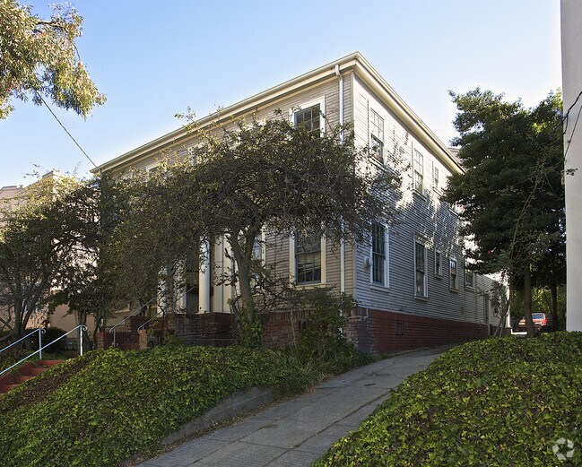 1669 Oxford Street, Berkeley, CA 94709 photo 3