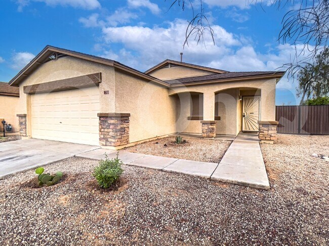 1627 East Desert Rose Trail, San Tan Valley, AZ 85143 photo 2