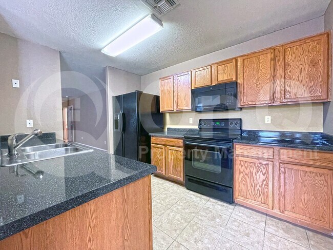 1627 East Desert Rose Trail, San Tan Valley, AZ 85143 photo 4