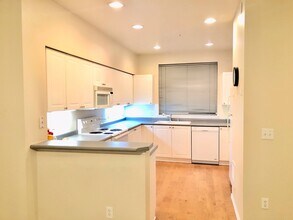 Sonoma Villa Condo photo 3