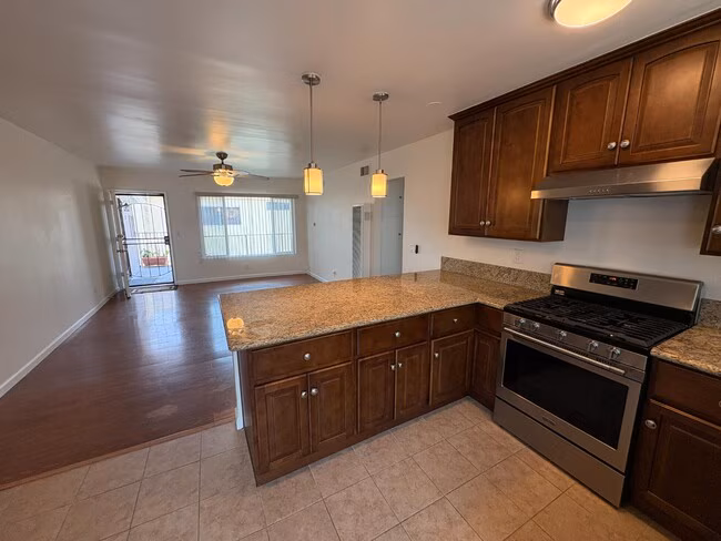 3838 Chamoune Ave San Diego, CA 92105 photo 2