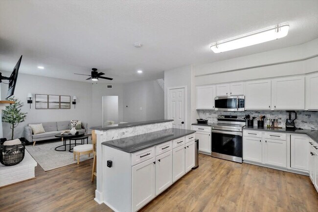 2200 Glenbrook St Flower Mound, TX 75028 photo 5