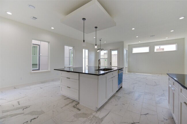2914 El Fenice Lane, Houston, TX 77057 photo 4