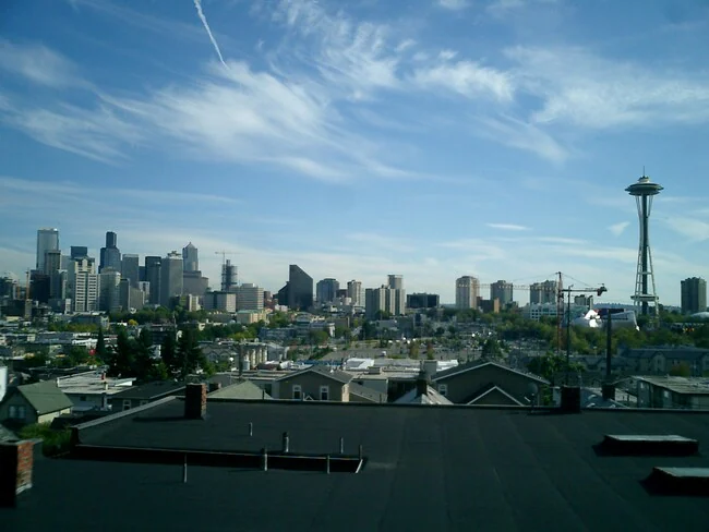 1018 Taylor Avenue North, Seattle, WA 98109 photo 2