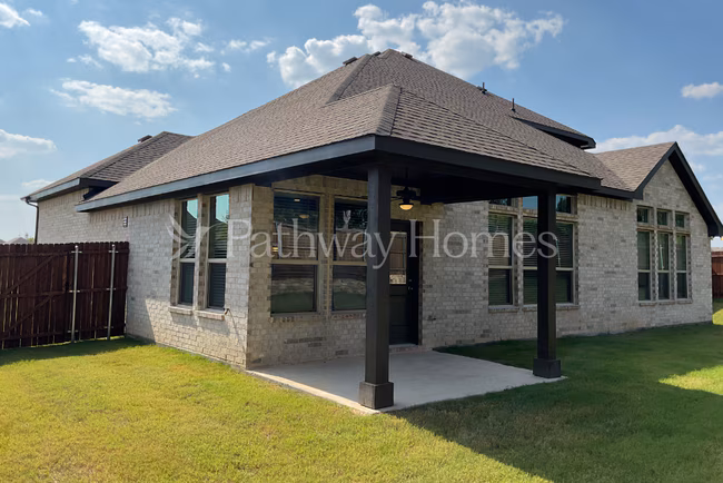 1002 Stillmeade Dr Midlothian, TX 76065 photo 3