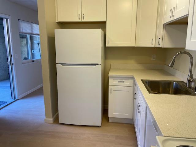 4416 Moorpark AVE 2 photo 5