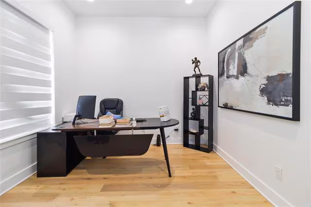 4136 Mart St Dallas, TX 75212 photo 4