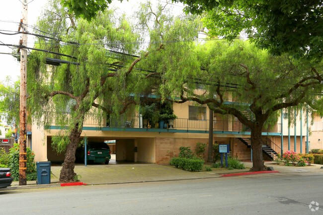 The Grove at Oak Grove photo 2