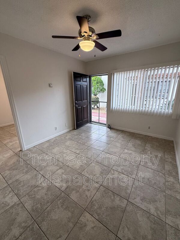 602 N Freeman St Oceanside, CA 92054 photo 3