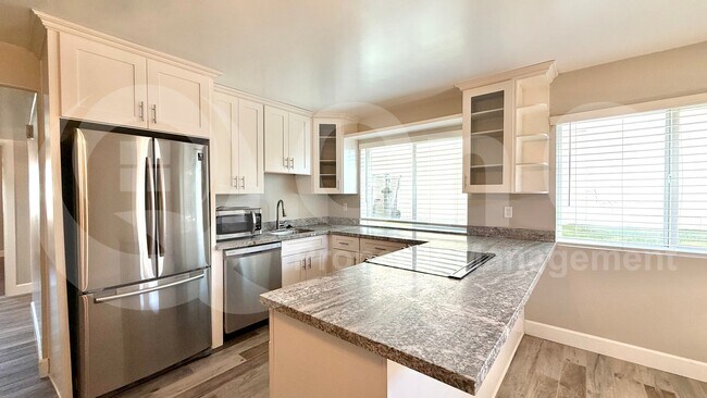 1037 E Southshore Dr Gilbert, AZ 85234 photo 3