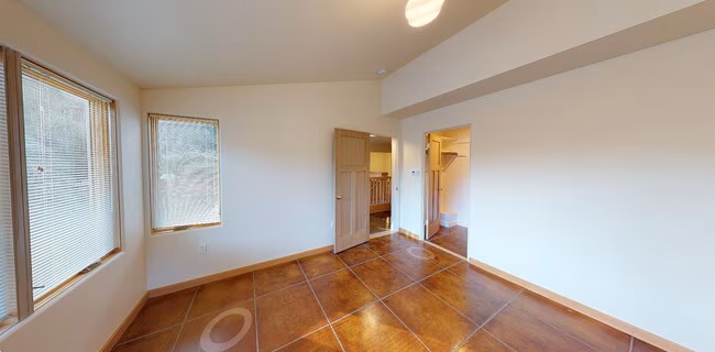 6540 Valley View Road, Oakland, CA 94611 photo 2