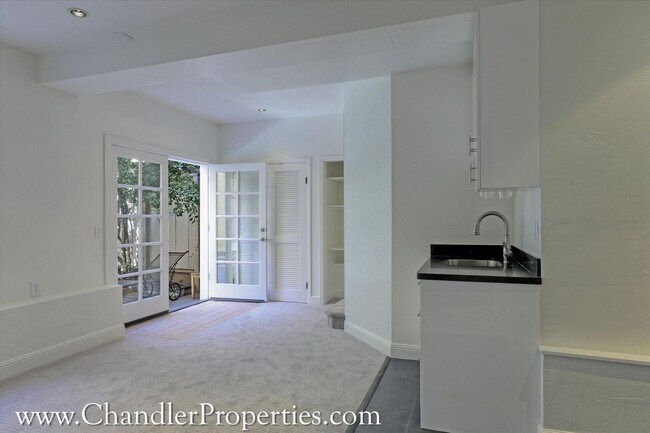 3217 Gough St San Francisco, CA 94123 photo 3