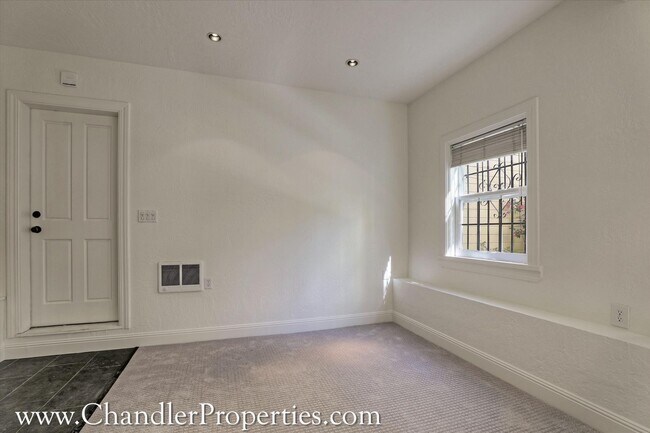 3217 Gough St San Francisco, CA 94123 photo 4