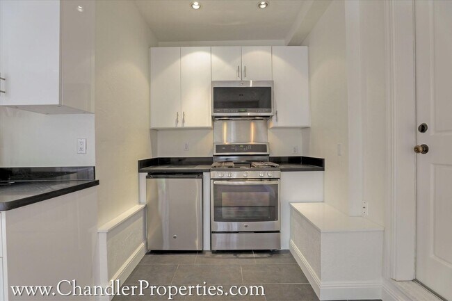 3217 Gough St San Francisco, CA 94123 photo 5