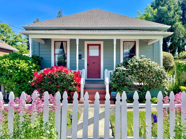 1625 B St Napa, CA 94559 photo 2