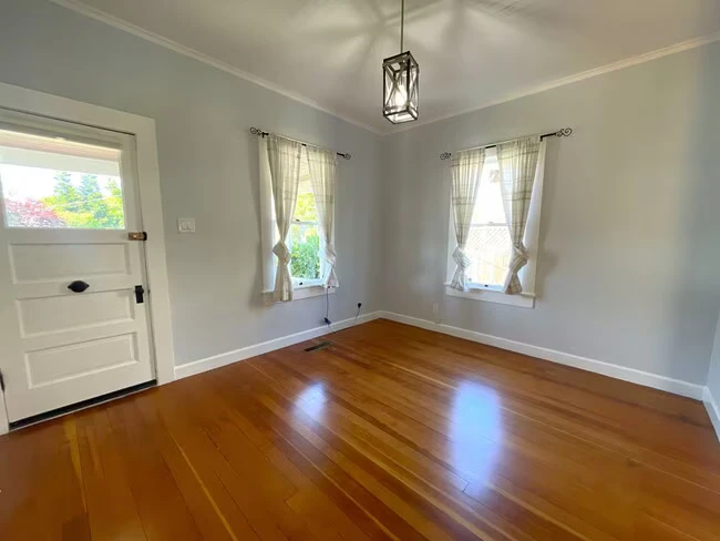 1625 B St Napa, CA 94559 photo 5