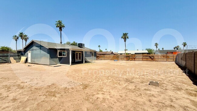 1653 N 69th Ave Phoenix, AZ 85035 photo 5