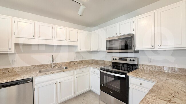 15050 N Thompson Peak Pkwy Scottsdale, AZ 85260 photo 3