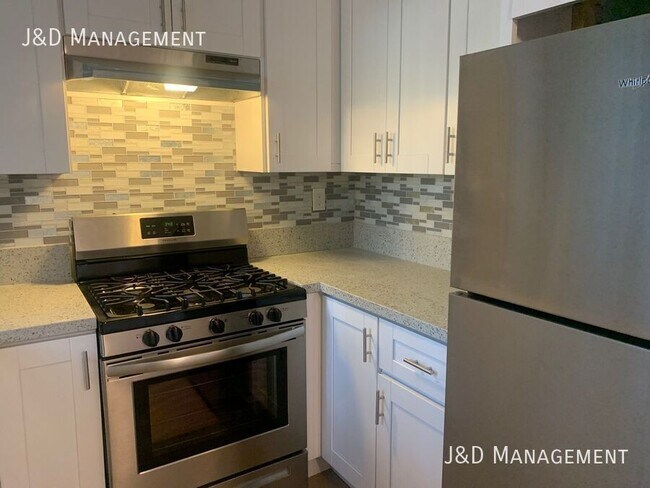 2664 Magnolia Ave San Diego, CA 92109 photo 3