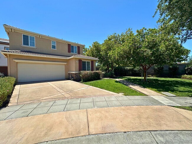 Stunning 4 Bedroom, 3 Bath Questa Home photo 2