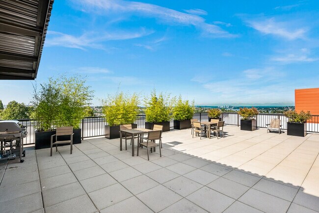 1636 S McClellan St Seattle, WA 98144 photo 4