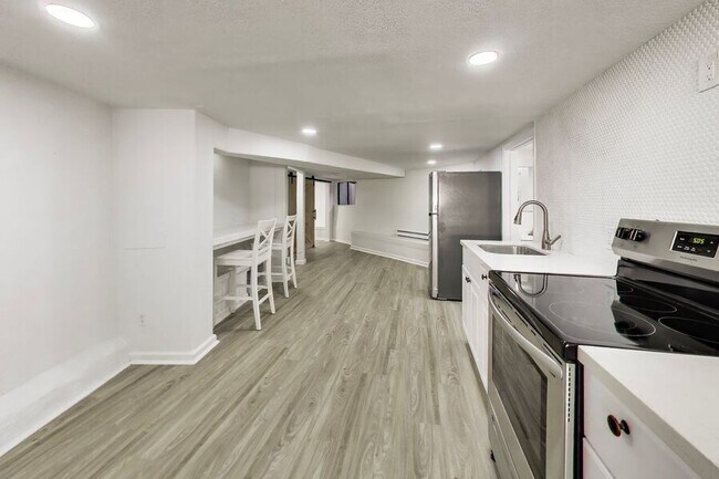7361 Claremont Ave Berkeley, CA 94705 photo 2