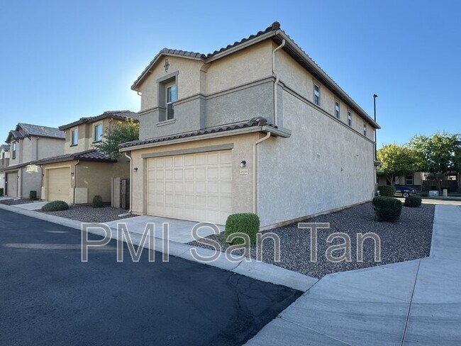 3608 East Larson Lane, Gilbert, AZ 85295 photo 3