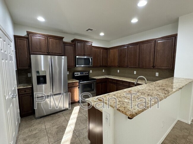 3608 East Larson Lane, Gilbert, AZ 85295 photo 5