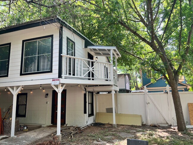 4305 Avenue A Austin, TX 78751 photo 2
