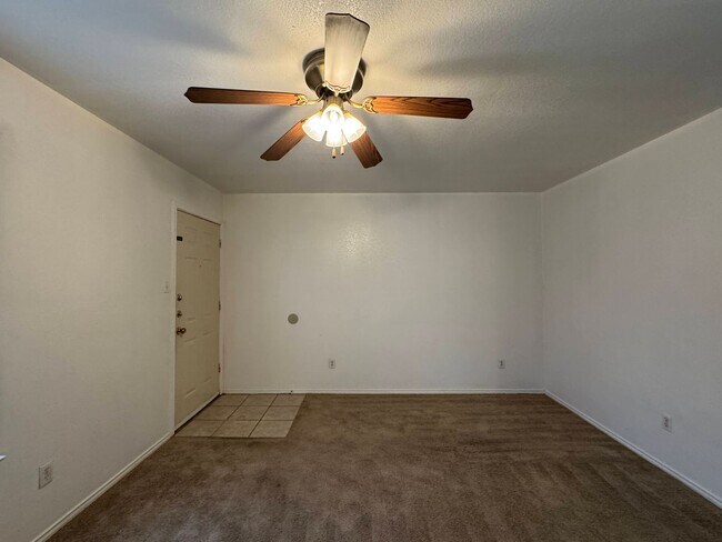 1902 Windward Dr Killeen, TX 76543 photo 2