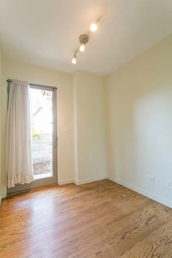 5921 Central Ave El Cerrito, CA 94530 photo 2
