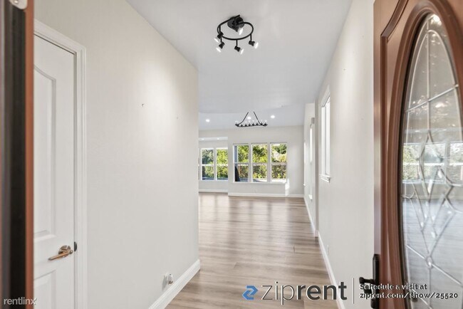 7968 Pineville Circle, Castro Valley, CA 94552 photo 4